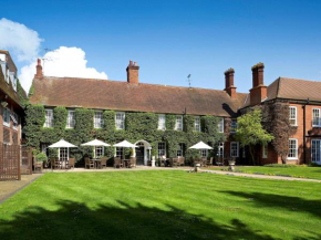 Отель Bush Hotel Farnham  Фарнхам